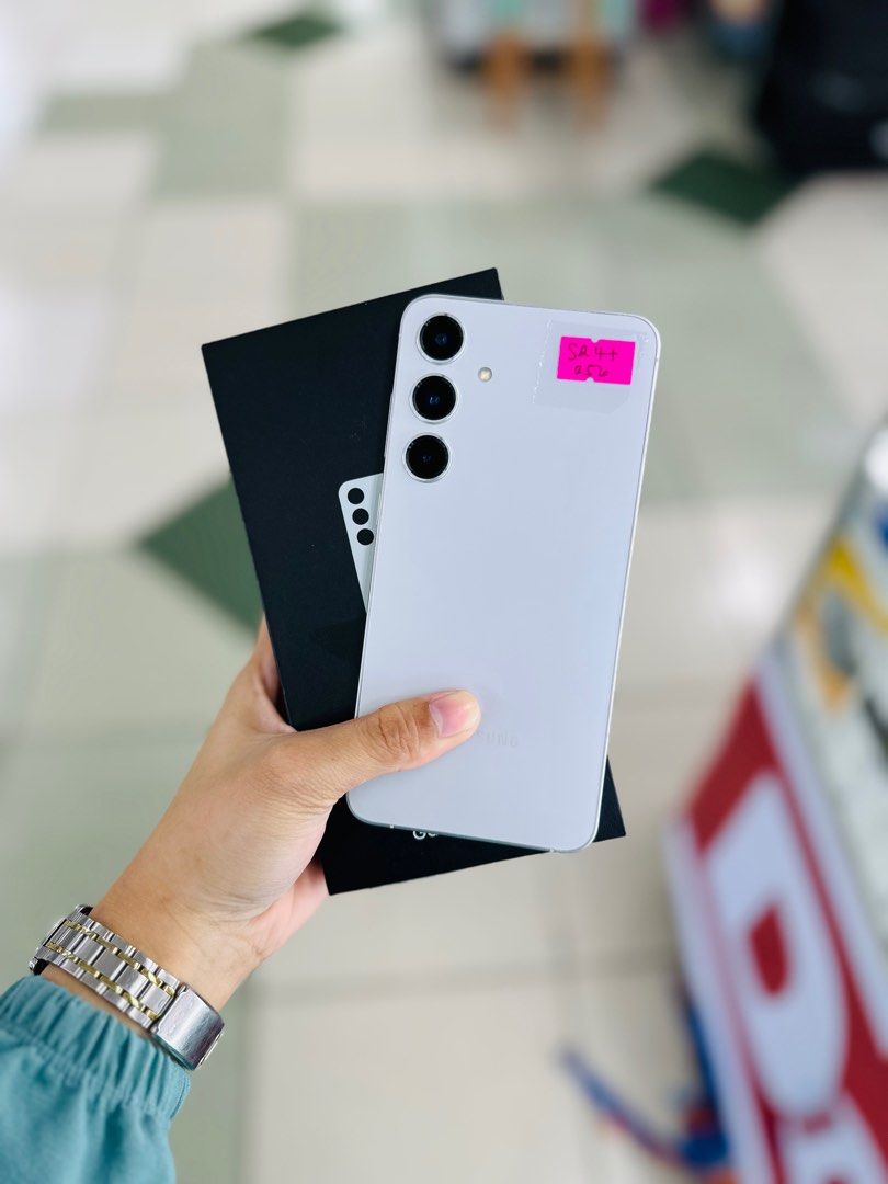 Samsung S24 Plus 12/256gb Openline HK Variant (Category: Samsung) located in San Juan City. Submitted by aynaagadgets (Listing ID 1317335579, Image 1). Description: FOR SALE | TRADE / SWAP PASS SA MGA SCAMMERS / THIRD PARTY (RFS: Buy and Sell) SAMSUNG S24 PLUS OPENLINE ⬇️DETAILS⬇️ •12/256 GB (Other storage is also available) •Openline (Other Variant is also available but different price) •Gray (Other color is also available but price may vary) •H