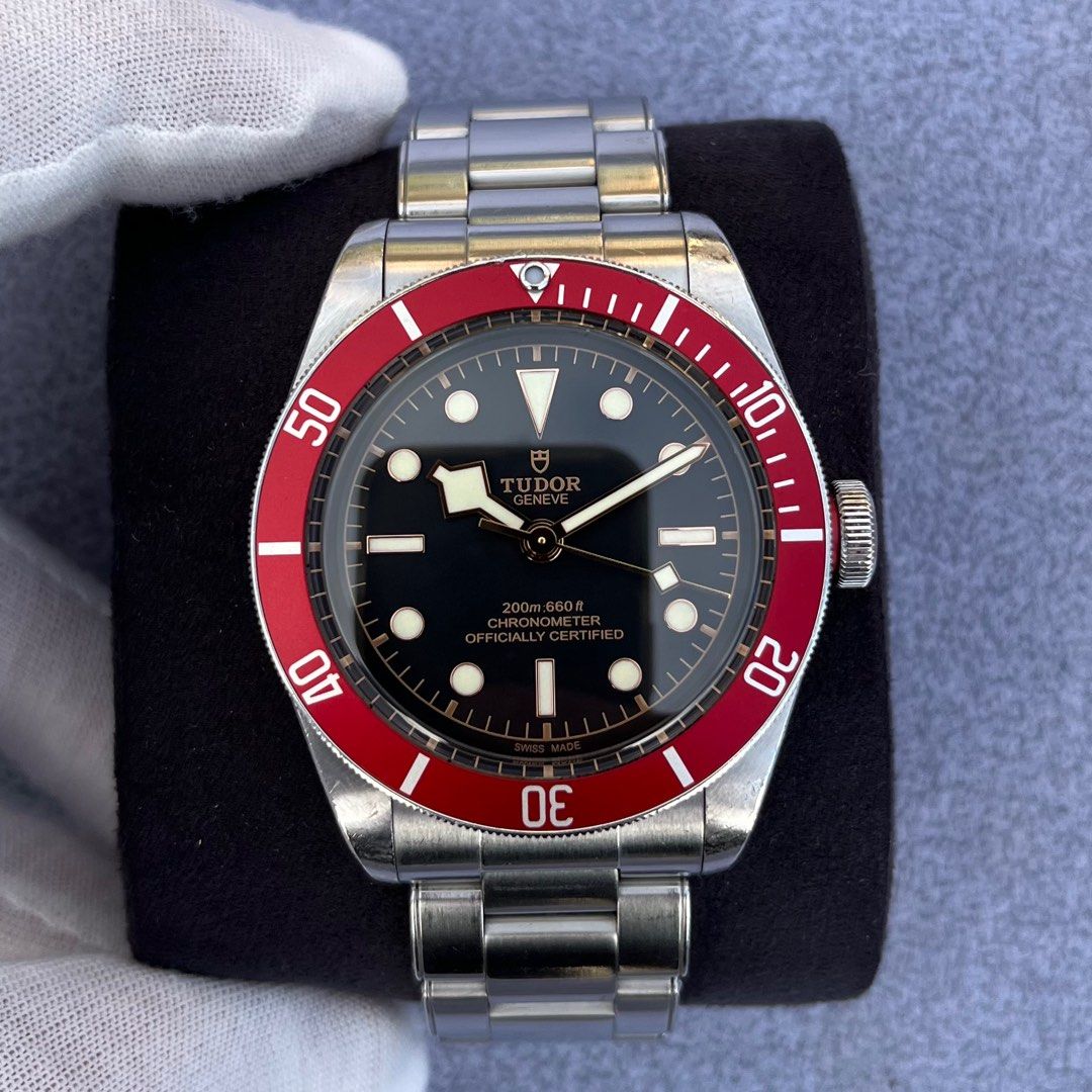 TUDOR Black Bay 79230R / 79230R-001 Burgundy Red (Category: Watches) located in Sydney. Submitted by timepiecesterls (Listing ID 1317310989, Image 3). Description: TUDOR Black Bay 79230R / 79230R-001 Burgundy Red 2018 full set, original box, booklet and warranty card. No scratches on crystal or bezel. Case and bracelet has some wear per the pics attached. Pick up from Sydney city, Wolli Creek or postage available also. Highly rated long time mark