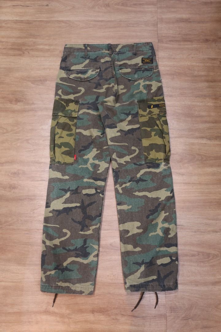 Wtaps - Bape - F/W 17 - Cargo Pants (Category: Trousers) located in Manila. Submitted by graymatter_ (Listing ID 1317357985, Image 2). Description: Wtaps - Bape - F/W 17 - Cargo Pants Tagged Size: S Condition: 9/10 Material: 100% Cotton Zipper: YKK Made in: Japan Dimensions Waist: 31 Inseam: 29 Crotch: 13 Thigh: 12 Leg Opening: 8 .