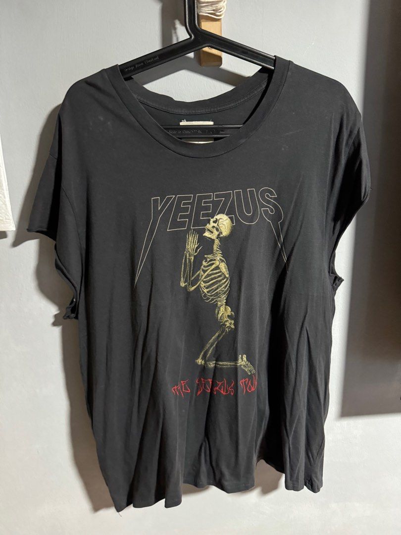 Yeezus tour shirt 2025