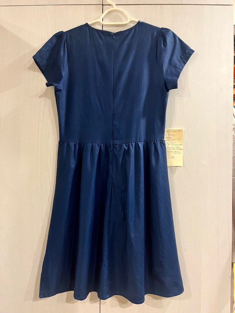 Apple & Eve A-line dress Small (Category: Dresses) located in Marikina City. Submitted by marz.25 (Listing ID 1317459234, Image 3). Description: Original Apple & Eve priced at Php1999 Size: Small on tag Fits Small to Medium With Lining Bust: 16.5 in Waist: 14.5 in Length: 36 in Below the knee if you’re 5 ft .