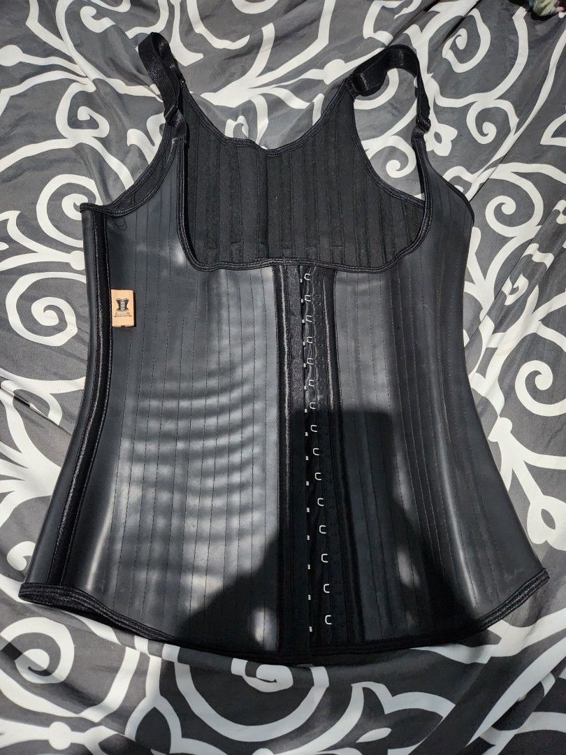 Authentic Corset (Category: Undergarments & Loungewear) located in Manila. Submitted by chemit97 (Listing ID 1317366463, Image 1). Description: selling my preloved corset. bought from corset ig size xs. for body measurements: 29 boned vest long (ganito po yung suot na style ni ms vy cortez) your body measurement should be: underbust: 29 1/2 waist 30 torso 11 1/2.