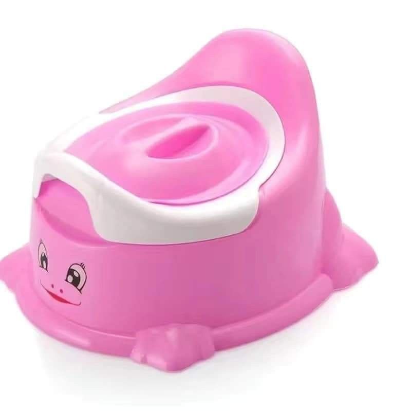 BABY POTTY TRAINING (Category: Bathtub & Bath Accessories) located in Quezon City. Submitted by fconnie15407950 (Listing ID 1317367716, Image 1). Description: .