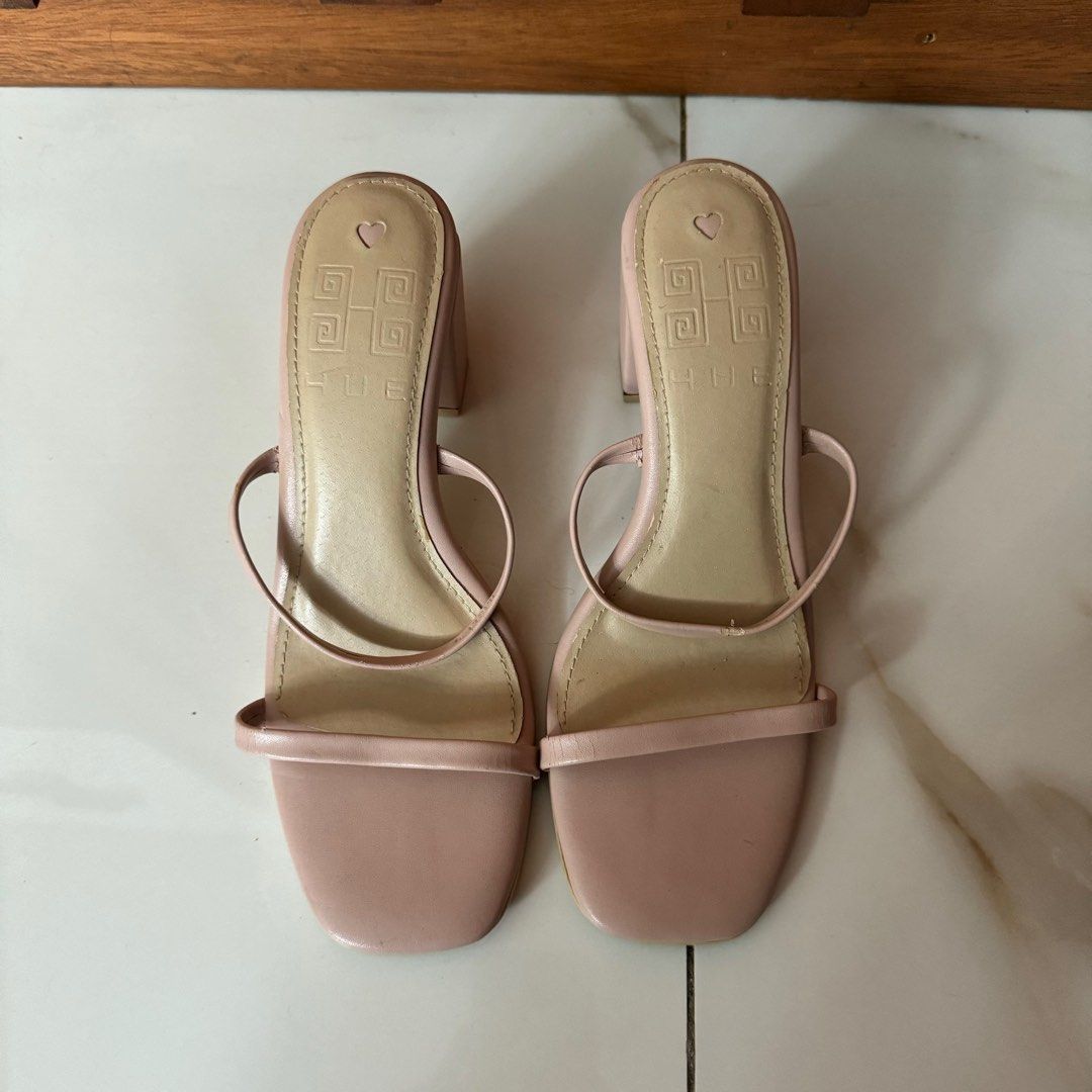 Block Heels (Category: Heels) located in Manila. Submitted by declutterzoneee (Listing ID 1317393751, Image 2). Description: Item was used once Was stored for a long time hence the minor flaws Brand: Hue Manila.