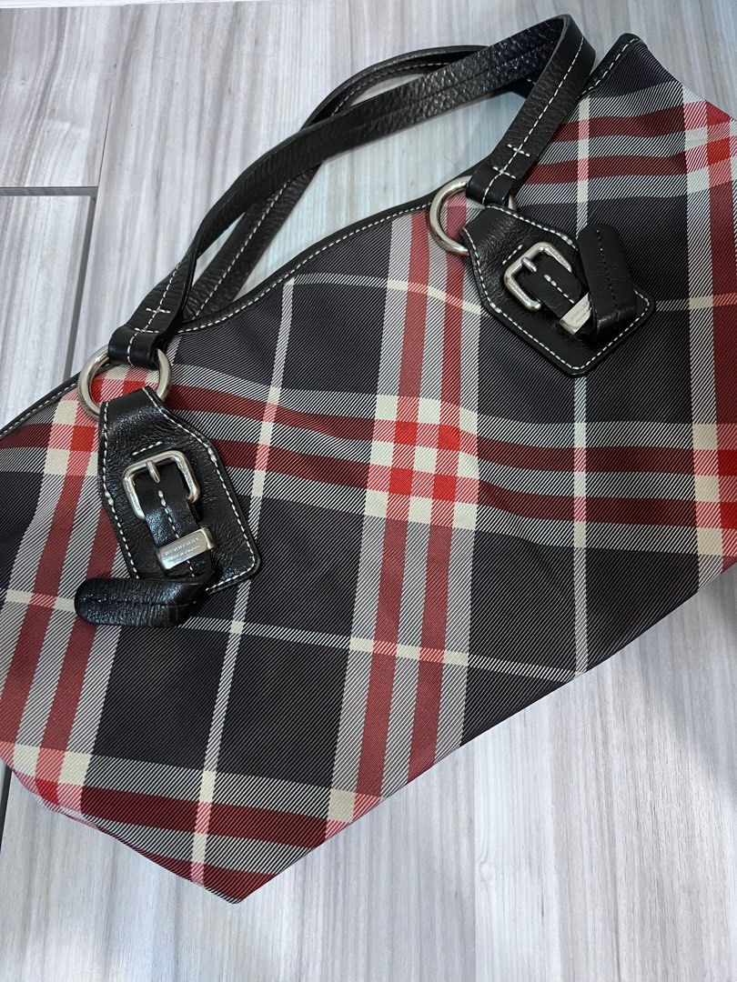 Burberry Blue Label classic checkered red black white shoulder