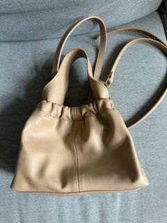 （分類：）位於 。 由 an_nice 提交（商品編號 1317389887，圖片 1）。簡介： 。