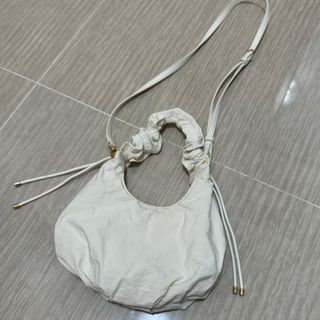 （分類：）位於 。 由 nienini 提交（商品編號 1317507440，圖片 1）。簡介： 。