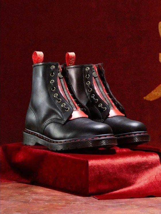 Dr.Martens YEAR OF THE RABBIT UK7