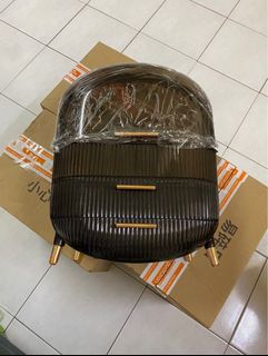 (Category: ) located in . Submitted by ed_venture (Listing ID 1317529494, Image 1). Description: .