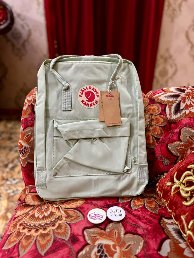 Fjallraven kanken daypack putty top