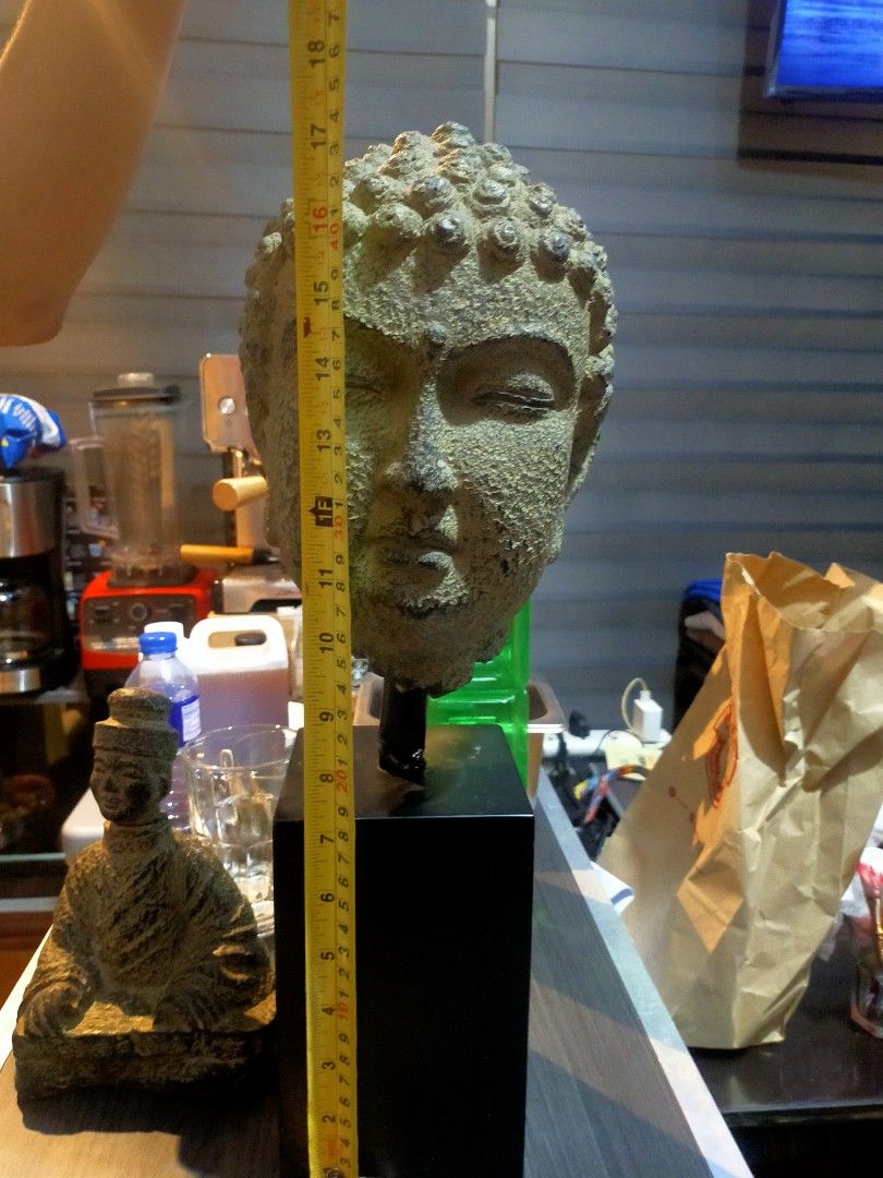For sale set Buddha head & sitting buddha (Category: Frames & Pictures) located in Makati City. Submitted by joy_72 (Listing ID 1317501722, Image 3). Description: 1 - 18 inches buddha head steel like puter w/ & wood stand w/ steel pole 1 -8 inches sitting buddha steel like puter P7800 set pick-up only or meet in Waltermart Arnaiz Makati.