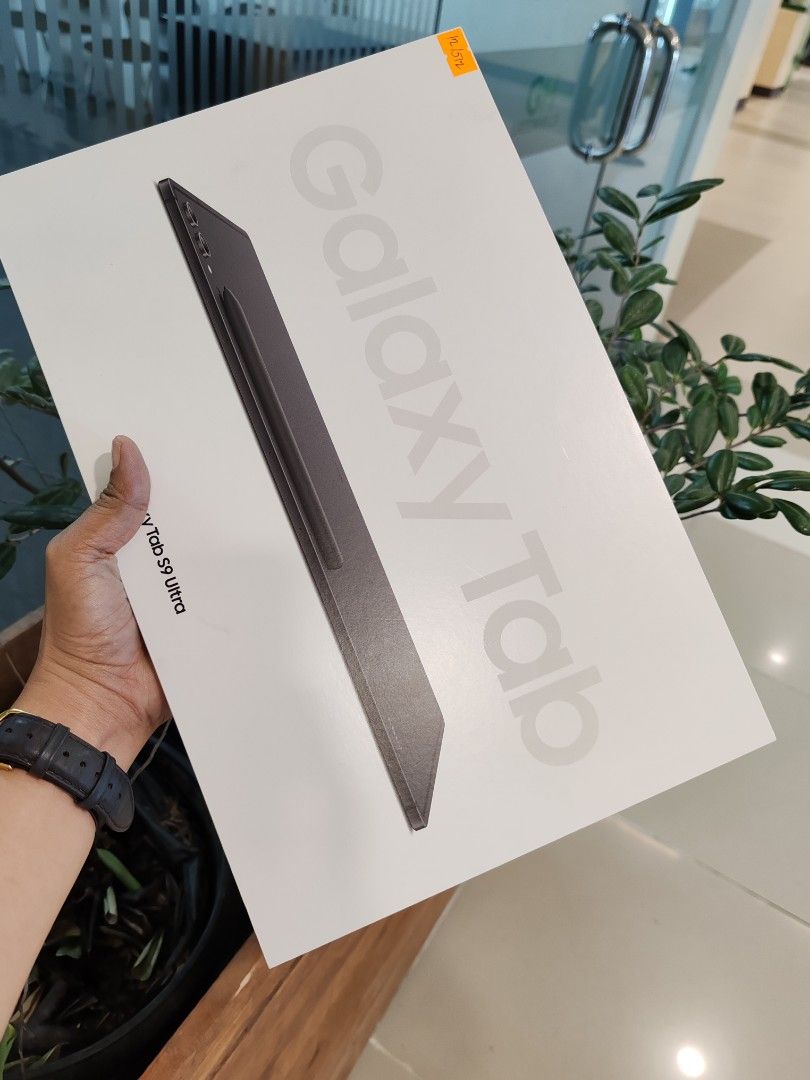 Galaxy Tab S9 Ultra Wifi hk variant (Category: Android) located in Quezon City. Submitted by ronalynac40976 (Listing ID 1317449974, Image 1). Description: Galaxy Tab S Ultra Wifi Brandnew & Sealed hk variant Pick store in greenhills shopping center COD in metro Manila (Plus shipping fee) ✅We accept swap/trade in ✅We accept credit card/ggvies+% ✅dm or call for fast transaction 📞09279500069/09425544556 ✅Store located @ 2ndfloor greenhills/ San Jua