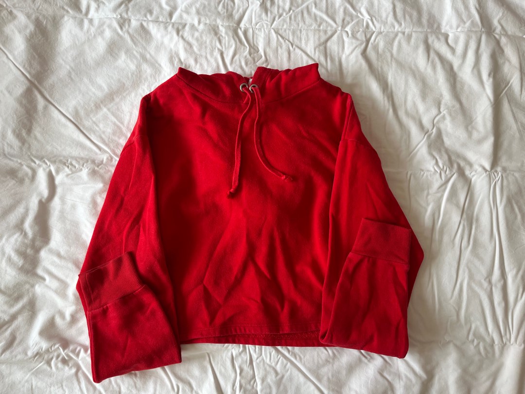 H&m red cropped hoodie shop