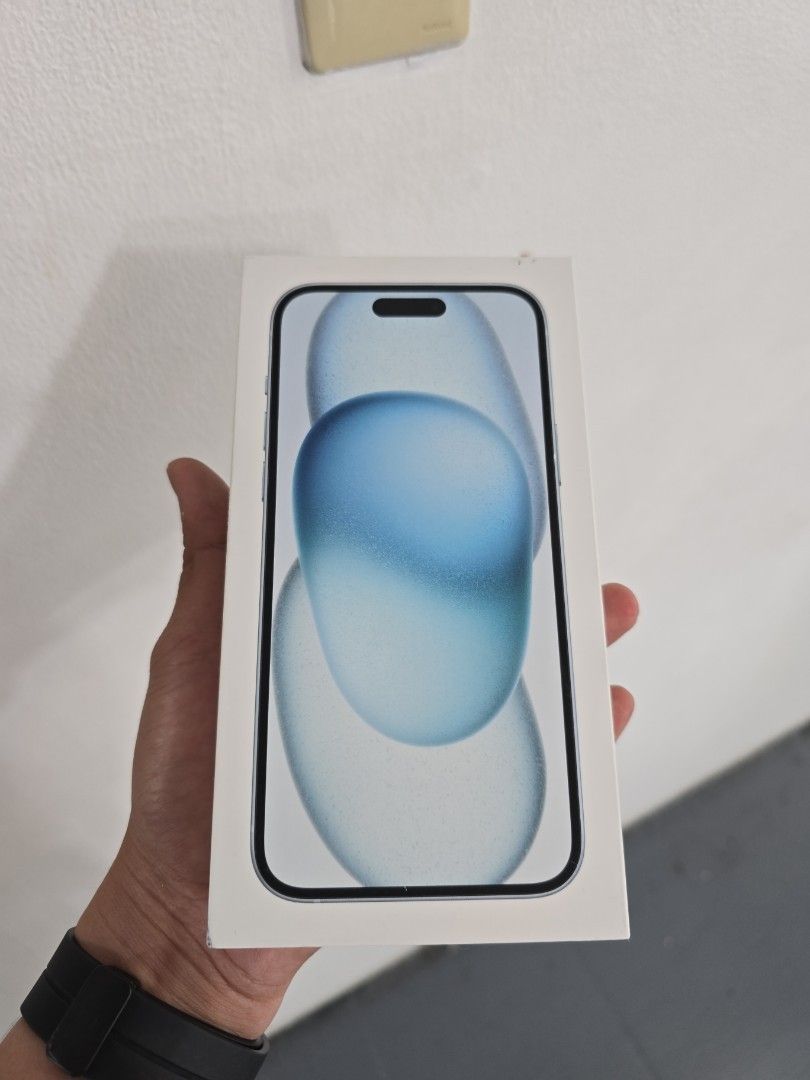 Iphone 15 Plus 128gb Dual Sim (Category: iPhone 15 Series) located in Quezon City. Submitted by samanthaga21954 (Listing ID 1317511937, Image 1). Description: Iphone 15 Plus 128gb Dual Sim Brandnew Sealed with Warranty Onhand Stock.