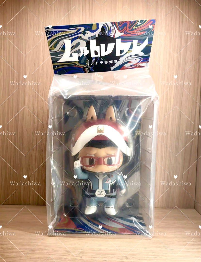 ウルトラ警備隊 & LABUBU ラブブ