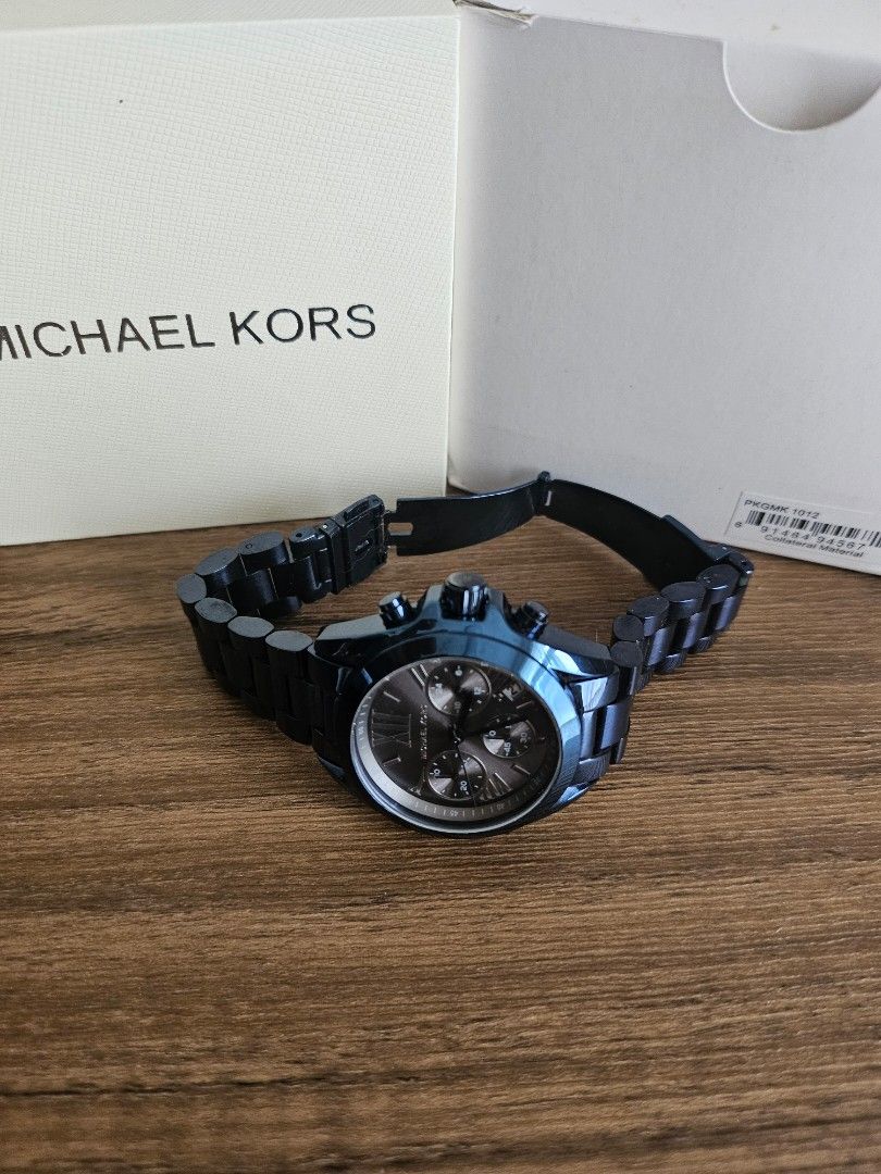 Michael Kors Blue Watch Women s Fashion Watches Accessories Watches on Carousell