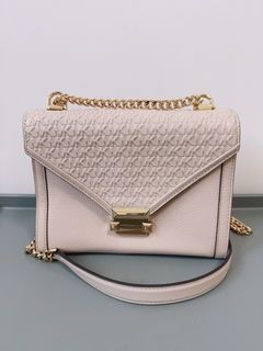 (Category: ) located in . Submitted by markots (Listing ID 1317365746, Image 1). Description: .