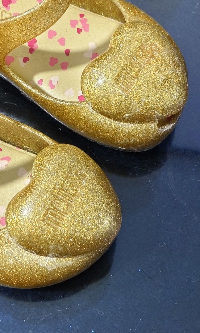 Mini melissa heart shoes top