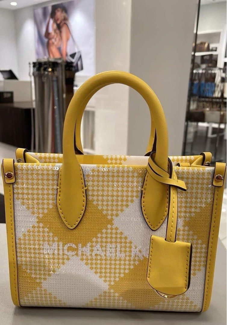 Mirella XS (Category: Luxury Bags & Wallets) located in Manila. Submitted by lovieauthenticmerchandise (Listing ID 1317473978, Image 1). Description: .