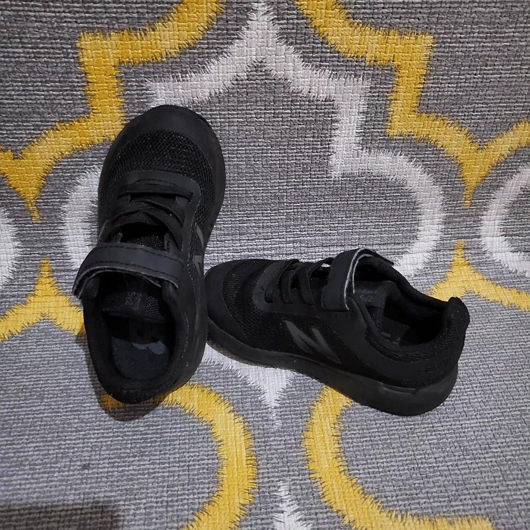New balance 455v2 all black Bayi Anak Lainnya di Carousell