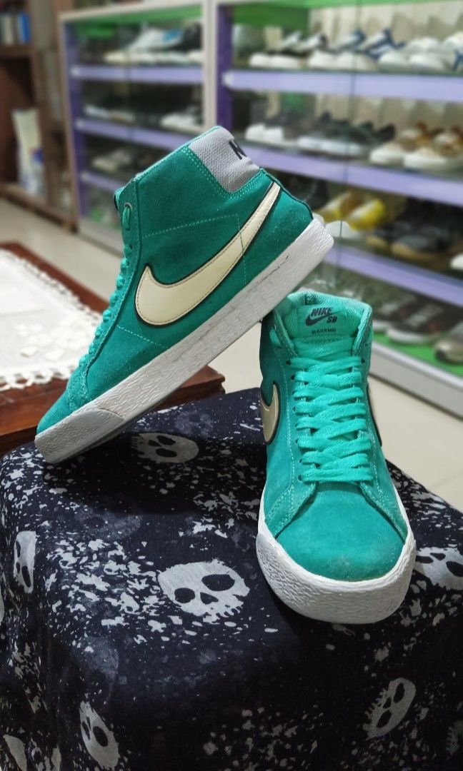 NIKE SB Blazer MID HYPER JADE sz 40 5 25.5cm Fesyen Pria Sepatu Sneakers di Carousell