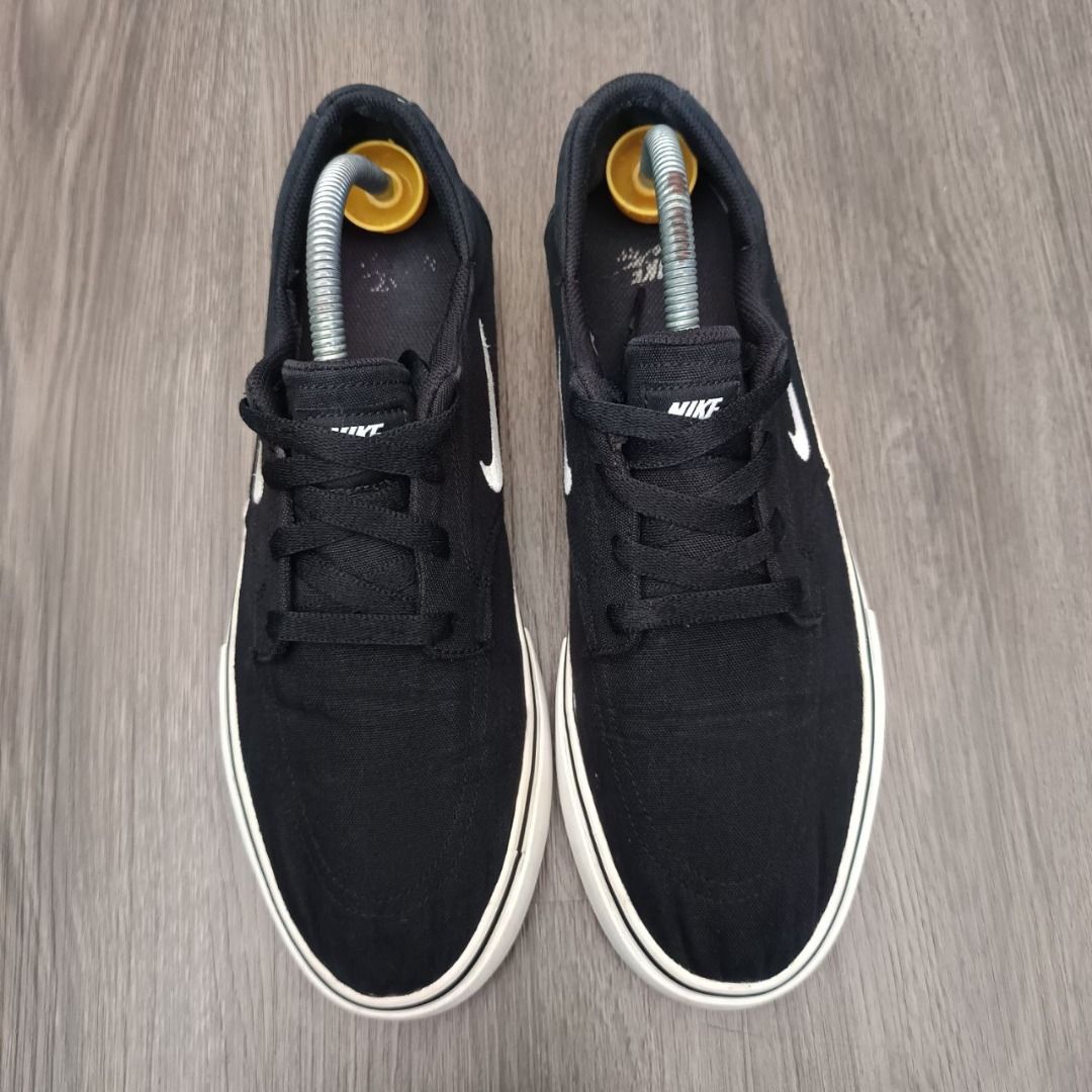 Nike SB Clutch Black White 9.5UK RM 90 Men s Fashion Footwear Sneakers on Carousell