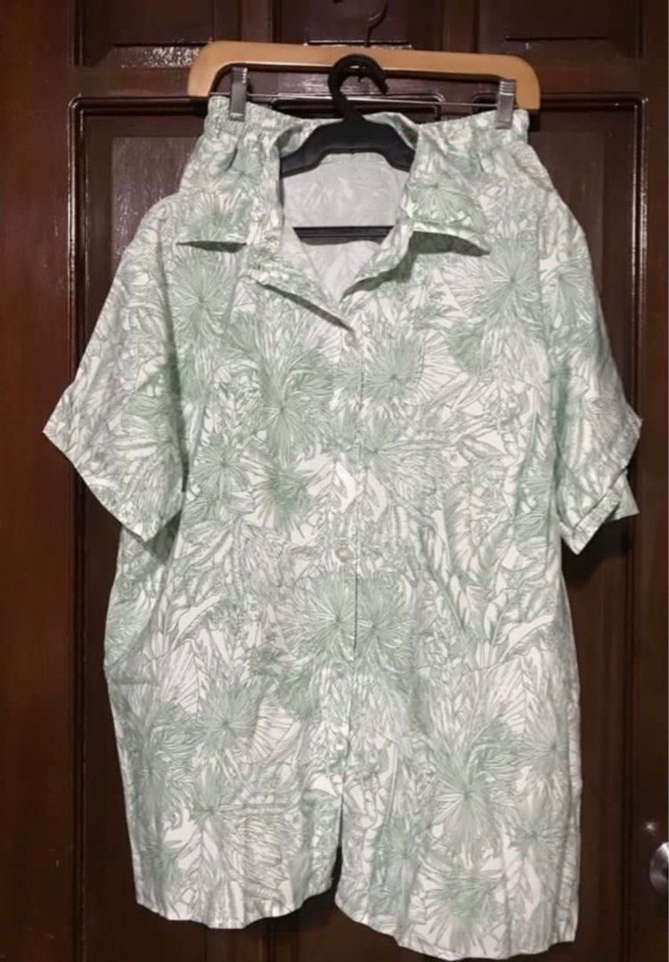 plus size - polo top / shorts - leaves print (Category: Sets or Coordinates) located in Quezon City. Submitted by goodstuff_4sale (Listing ID 1317417944, Image 3). Description: new plus size button down polo top and shorts fits L to 4XL light, non stretch fabric full garterized shorts, No pockets 17.5” length , waist 34-48” waist polo width 25”, length 27” Gcash grab lalamove jrs j&t.