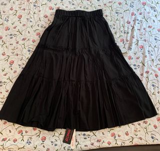 (Category: ) located in . Submitted by try.declutters (Listing ID 1317395537, Image 1). Description: .