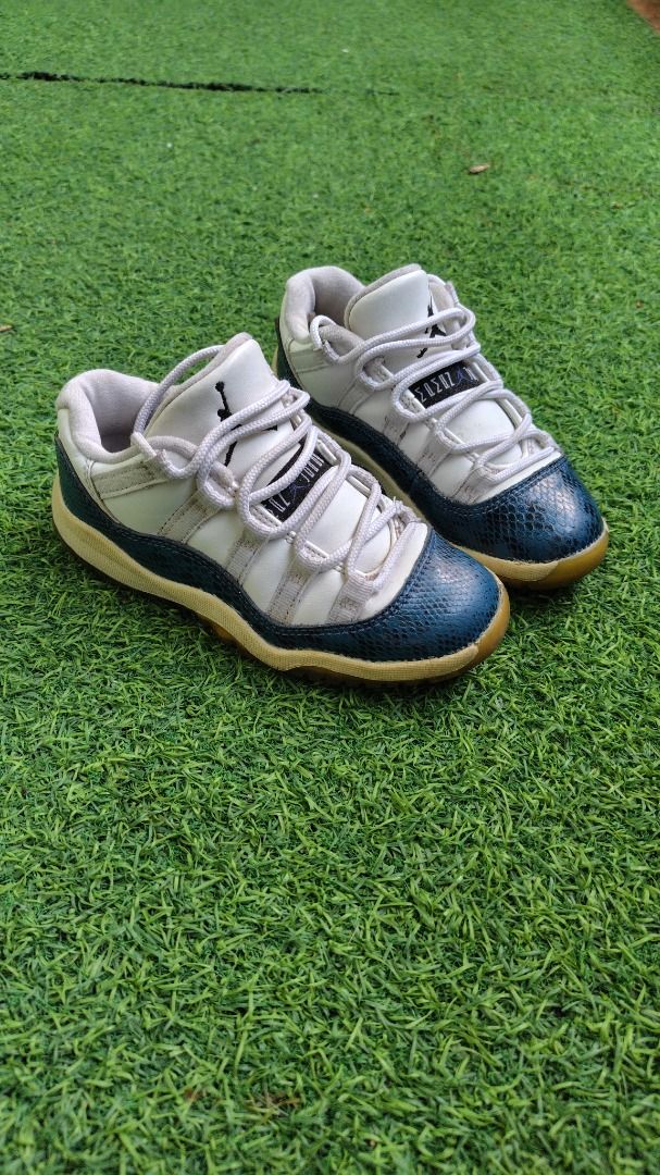 Sepatu Jordan Retro 11 Low Kid Navy Blue Snakeskin White, Fesyen
