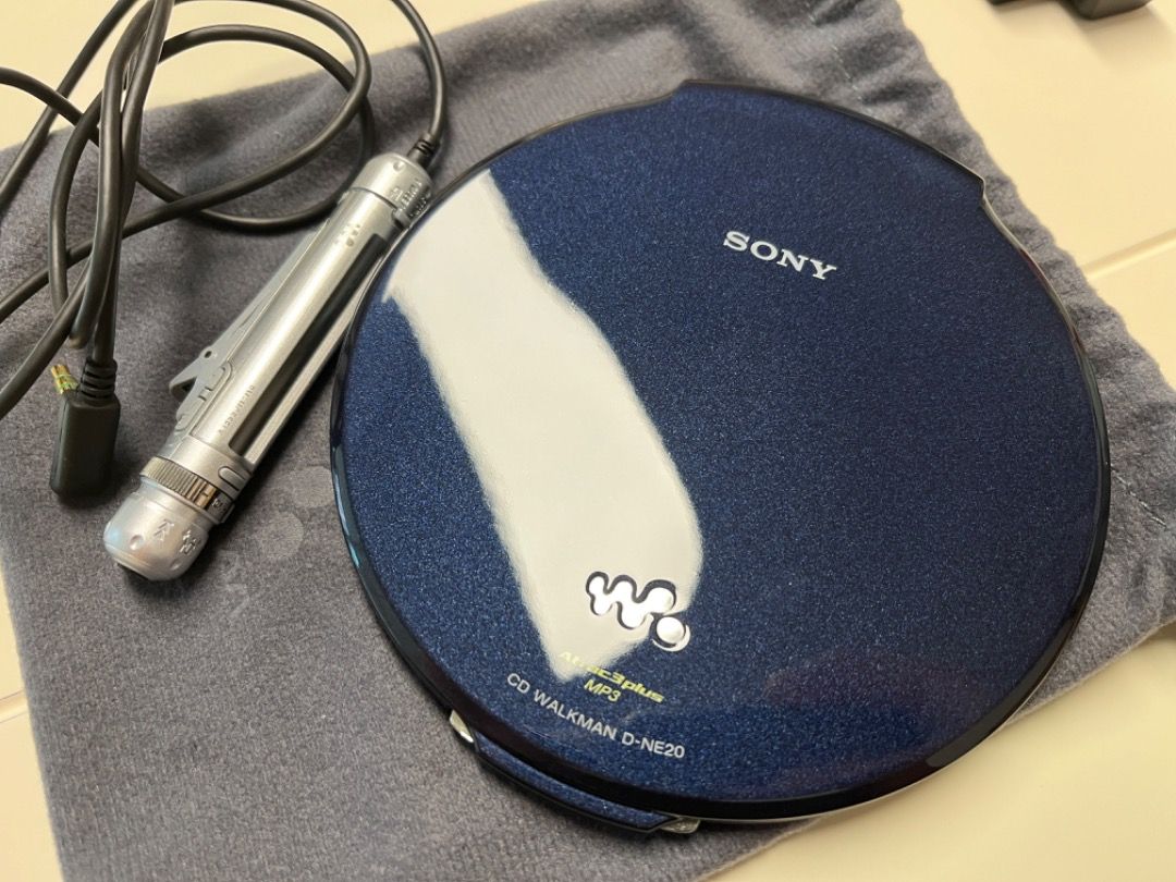 商品画像：Sony D-NE20 CD Player, Audio, Portable Music Players on 3