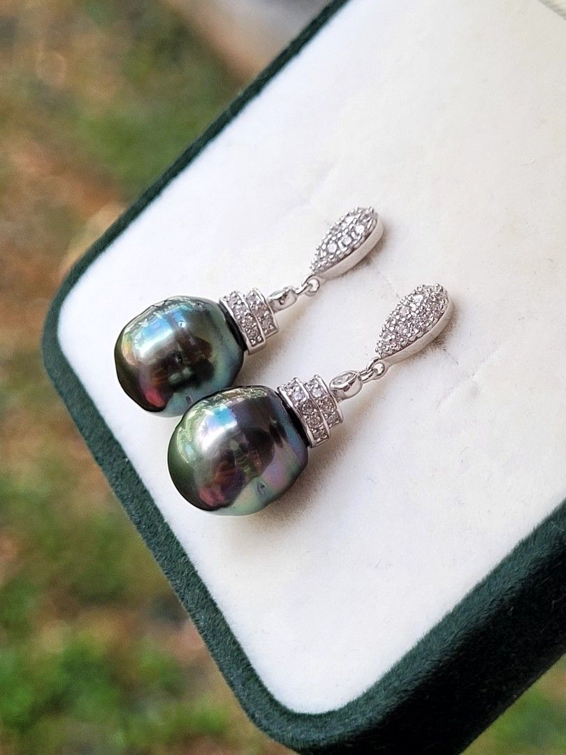 Tahitian circle pearls top