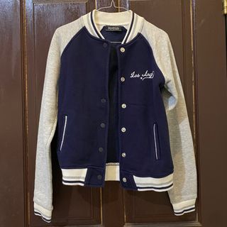 (Kategori: ) berada di . Dikirim oleh urfavthings (ID iklan 1317461195, Gambar 1). Deskripsi: .