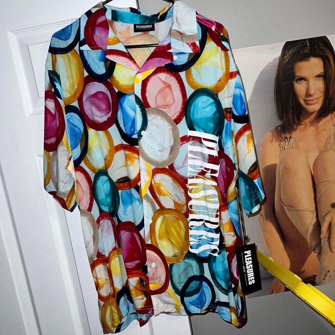 End clothing pleasures store