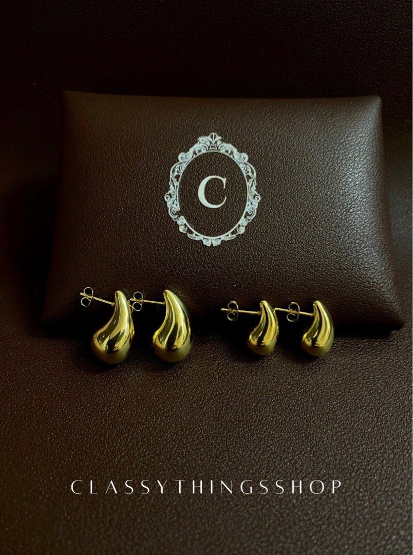 Teardrop Earrings (Category: Earrings) located in Quezon City. Submitted by classythingsshop (Listing ID 1317470737, Image 2). Description: Teardrop Earrings. Actual photo of the item. Available in sizes; Medium = ₱800 Large = ₱850 [You may use the photo with the coin for size reference] Material: Stainless steel. All our items are high quality, nontarnish and hypoallergenic. Feel free to inquire anytime through our chat or use the number below a