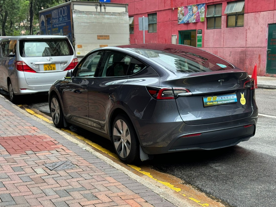 Tesla Model Y SR Auto62863175259650113