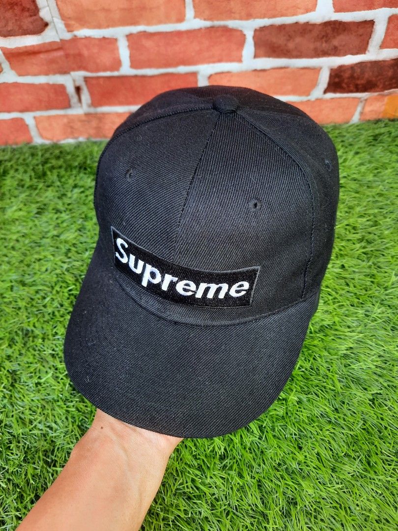Topi supreme sale