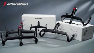 （分類：）位於 。 由 LockOnBike 提交（商品編號 1302042025，圖片 1）。簡介： 。