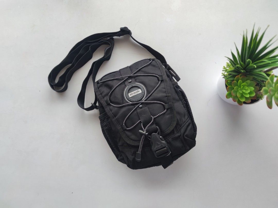 Airwalk sling bag price deals