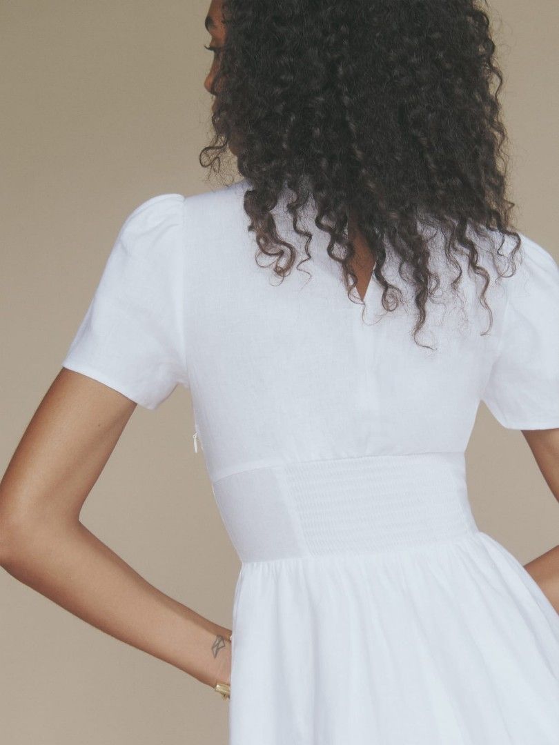 BNWT REFORMATION Pacome White Linen Dress size 4, Women's Fashion, Dresses  & Sets, Dresses on Carousell