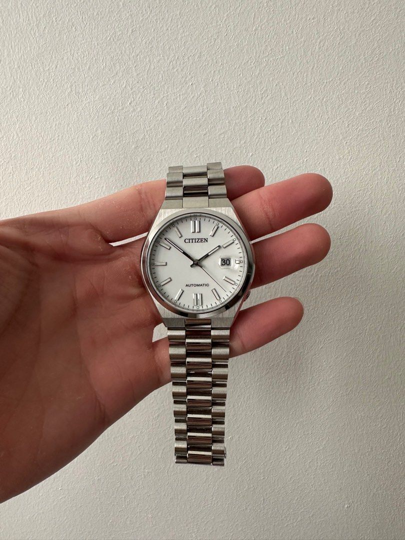 Citizen watch white face clearance