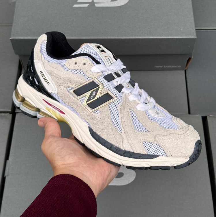 Clearing Stocks New Balance 1906D