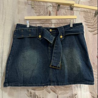 (Category: ) located in . Submitted by clothesyph (Listing ID 1312317527, Image 1). Description: .