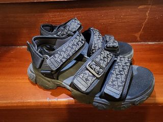 Affordable fila sandals For Sale Sandals Carousell Singapore