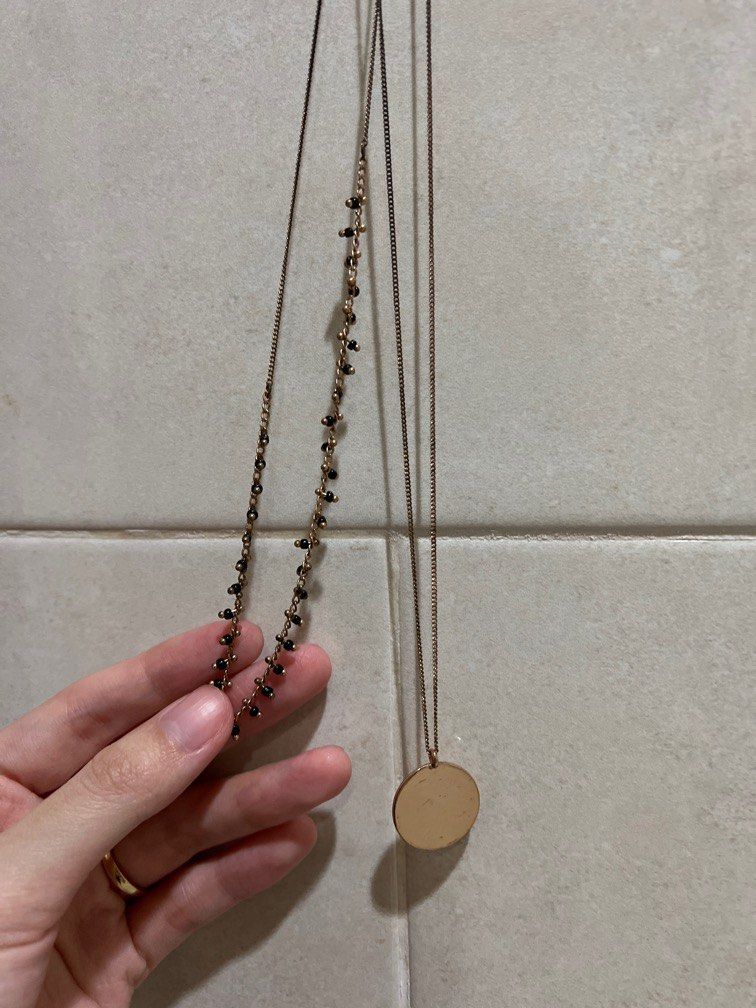 Forever 21 Double Layered Dainty Necklace Fesyen Wanita Perhiasan di Carousell