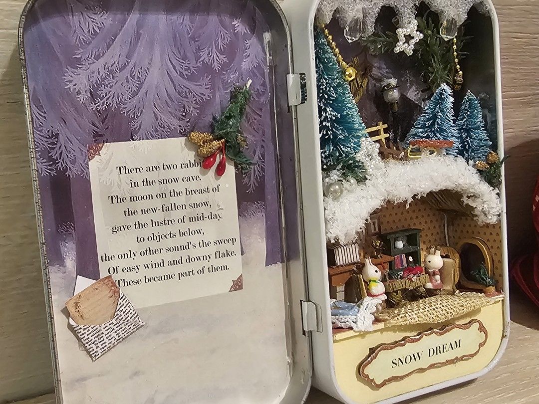Handmade diy miniature dollhouse will light up with battery look a bit like the savilian family house but mini version