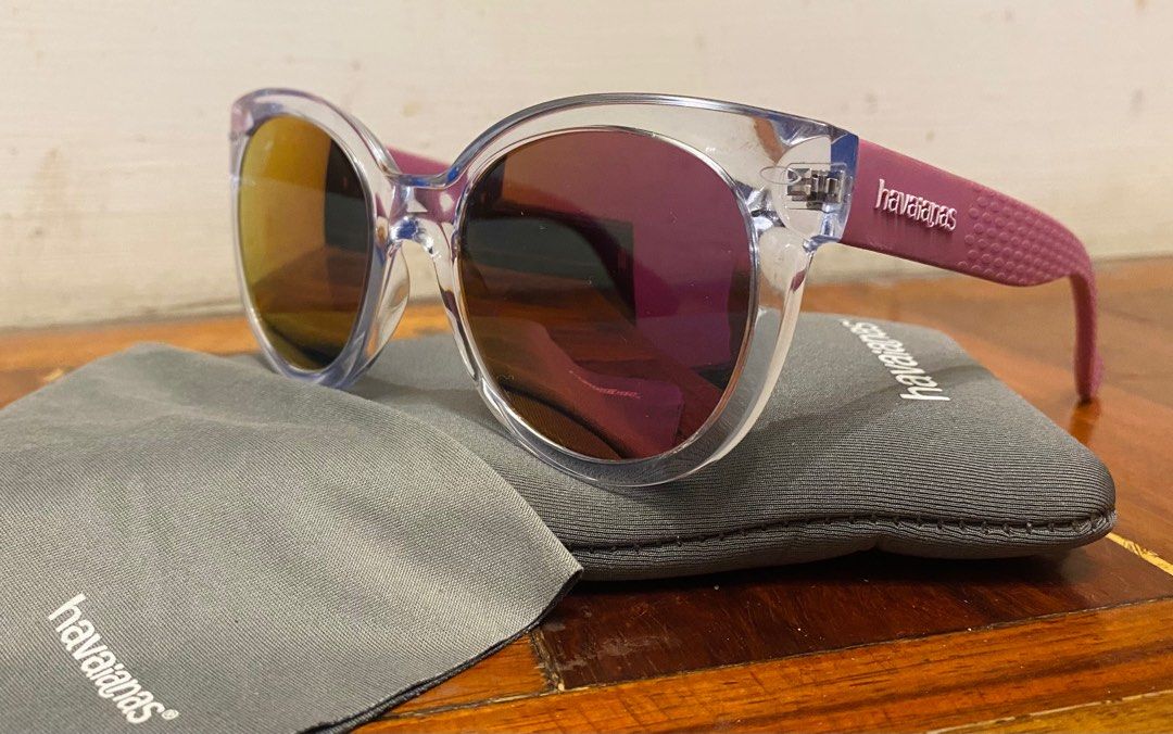 Havaianas Sunglasses Authentic (Category: Sunglasses & Eyewear) located in Muntinlupa City. Submitted by mj.finds (Listing ID 1312382052, Image 1). Description: .