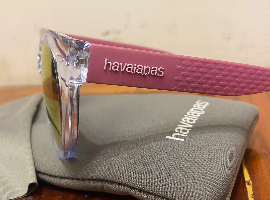 Havaianas Sunglasses Authentic (Category: Sunglasses & Eyewear) located in Muntinlupa City. Submitted by mj.finds (Listing ID 1312382052, Image 2). Description: .