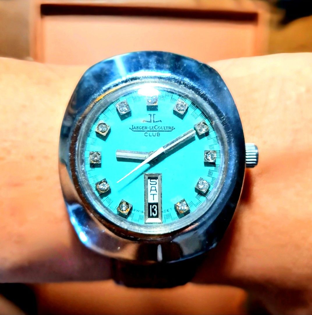 #Jaeger LeCoultre #Automatic #Tiffany Blue #Swiss Made (Category: Luxury Watches) located in Caloocan City. Submitted by allig8 (Listing ID 1312281620, Image 2). Description: This JAEGER LECOULTRE Swiss watch boasts a stunning silvery case with a beautiful round Tiffany Blue (slightly Green) dial that features brilliant hour markers as indices. The 39mm case houses a reliable automatic movement with 25 jewels, ensuring accurate timekeeping that w