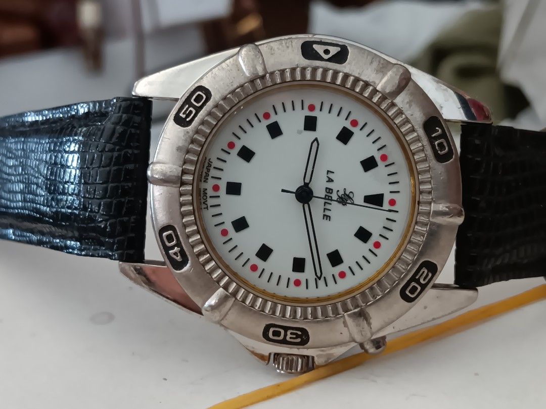 La belle white watch store