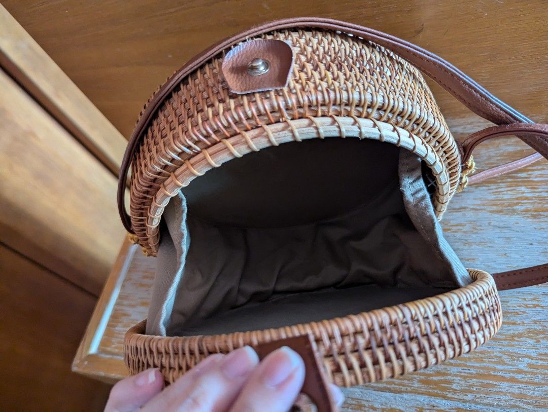 Light brown rattem bag cane rattem bag circle cane bag Korean cute plain brown rattem shoulder bag